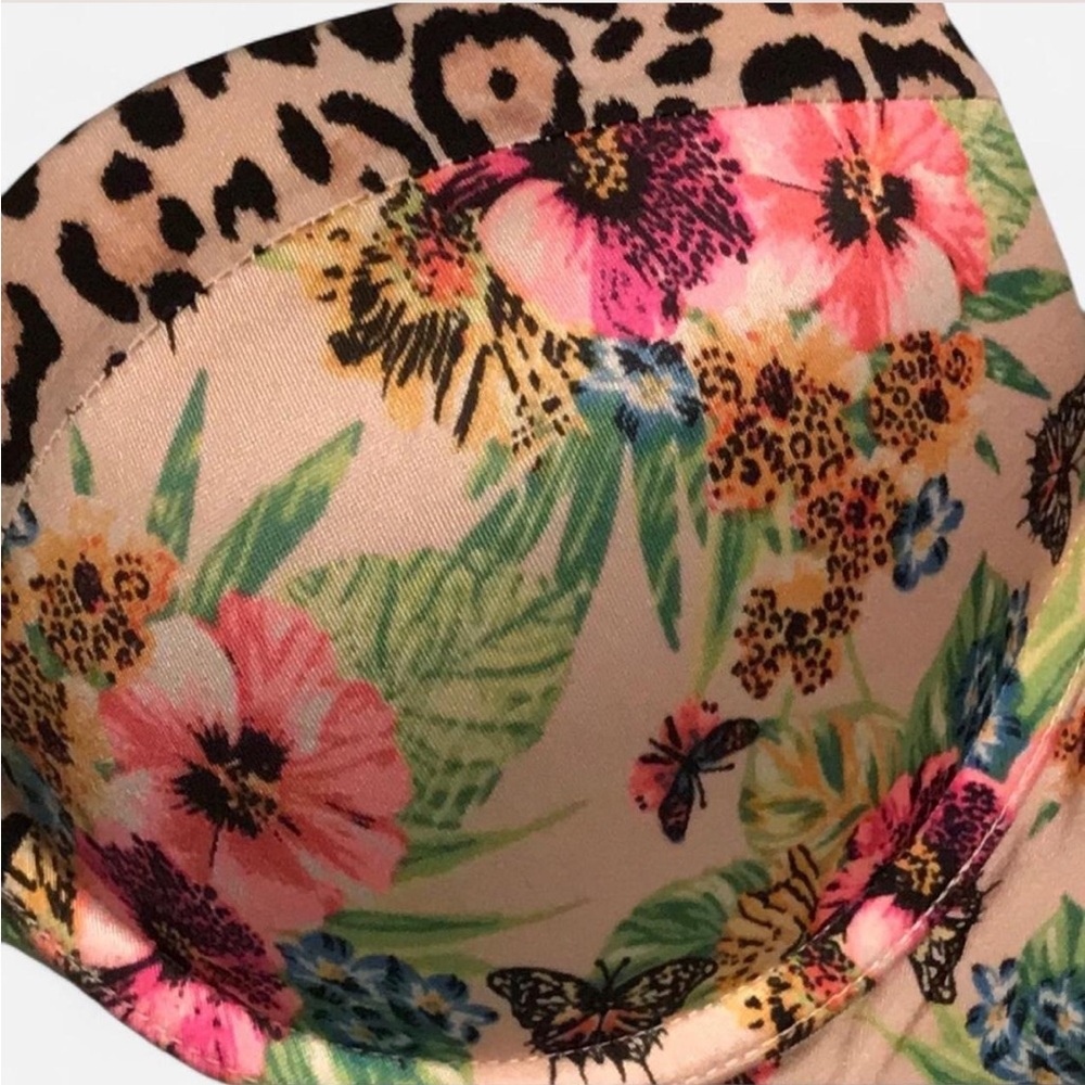 🌸🐆 Victoria’s Secret Very Sexy push up bra - Picture 3 of 6